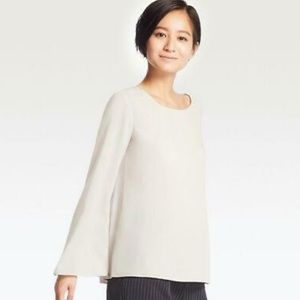 Uniqlo Light Gray Rayon Flare Long Sleeve Blouse